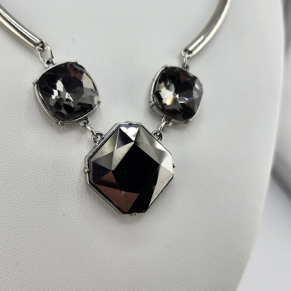 Gray Rhinestone Statement Collar Necklace‎ - Picture 3 of 4